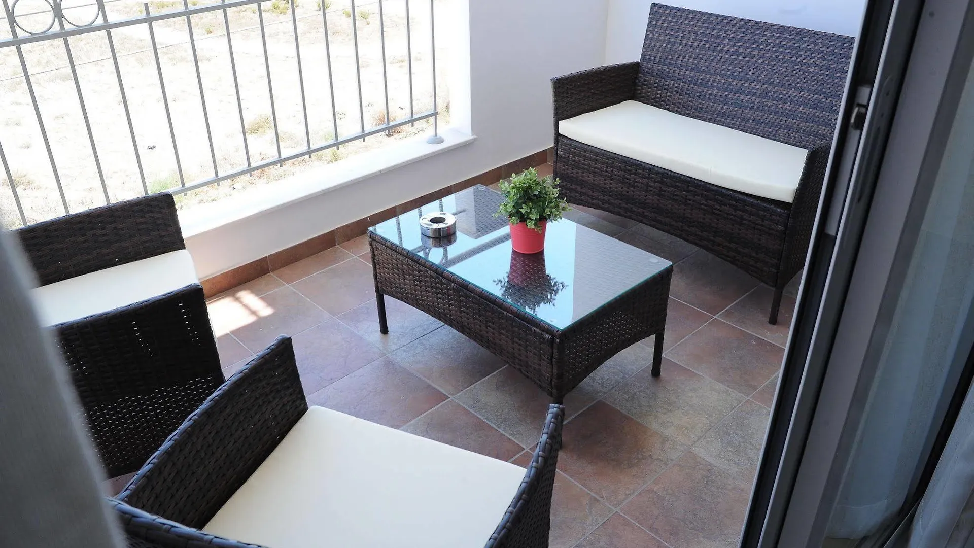 Kiti Deluxe Apartments קפריסין